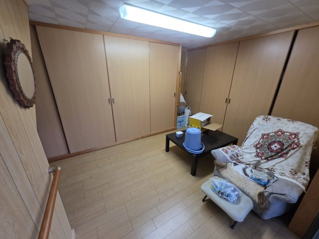 姫路市別所町佐土新既存戸建の洋室