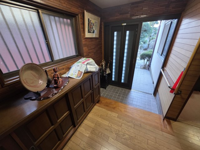 姫路市別所町佐土新既存戸建の玄関