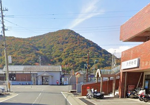 ノース青山　の外観|前面道路　幅員9ｍで入出庫ラクラク♪