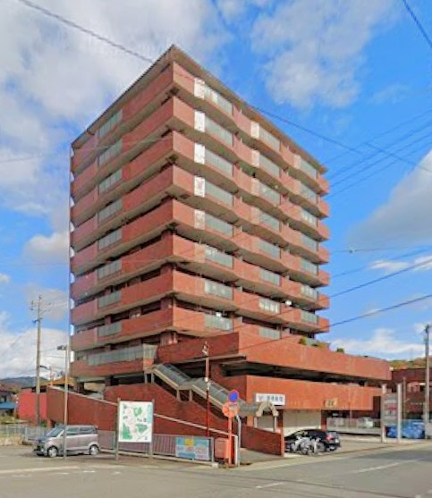 ノース青山　の外観|鉄骨鉄筋コンクリート造13階建ての1階部分です。