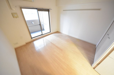 【居間・リビング】 | プレサンス三宮花時計前