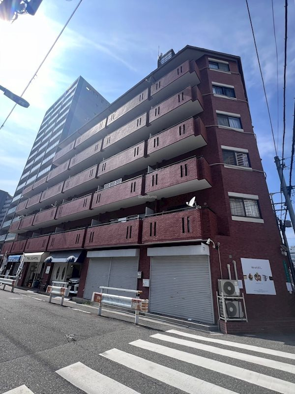 難波リーガルハウスの外観