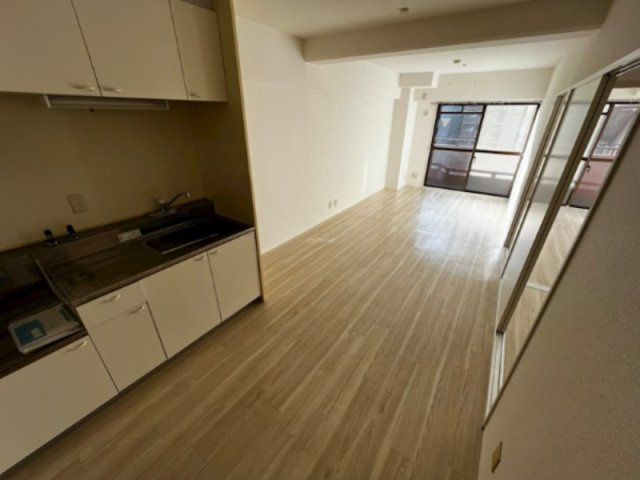 難波リーガルハウスの居間・リビング