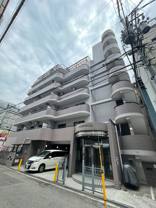 グランシャリオ高津の外観
