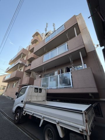 ロイヤル石井の外観