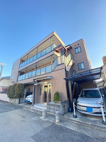 パインクレスト