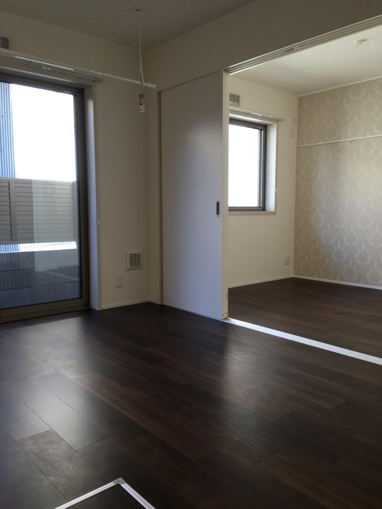 エル・ソル旭町の居間・リビング