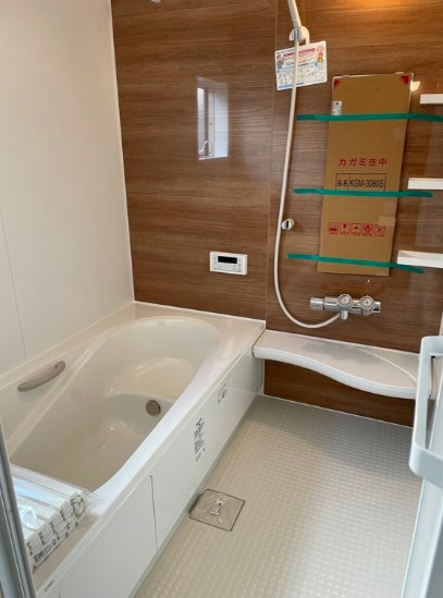 泉町戸建の浴室