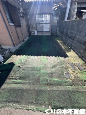 【駐車場】 | ナガノハウス | 車をお持ちの方に嬉しい駐車場付きの物件です