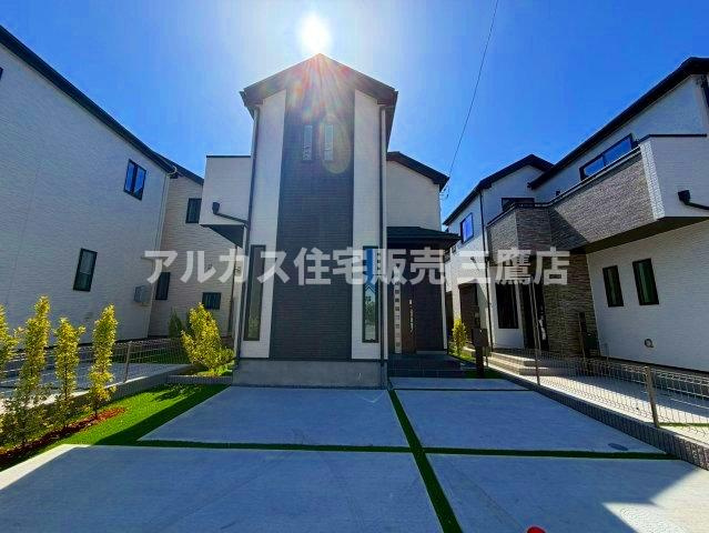 中央線 吉祥寺駅 バス13分 天神前停歩5分 三鷹市北野3丁目 新築戸建の外観