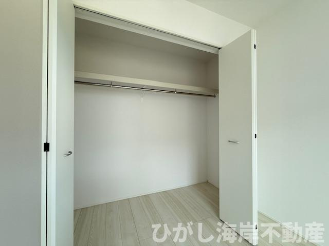 大磯町東小磯　新築戸建　全２棟の収納|各居室　収納スペース付き