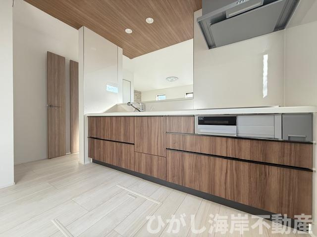 大磯町東小磯　新築戸建　全２棟のキッチン|キッチンスペース