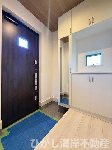 大磯町東小磯　新築戸建　全２棟の玄関|玄関