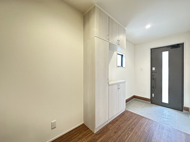 【玄関】 | 清瀬市下宿2丁目　新築一戸建住宅　全19棟　(志木本店)