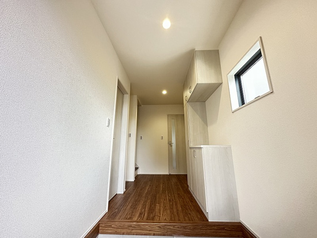 【玄関】 | 清瀬市下宿2丁目　新築一戸建住宅　全19棟　(志木本店)