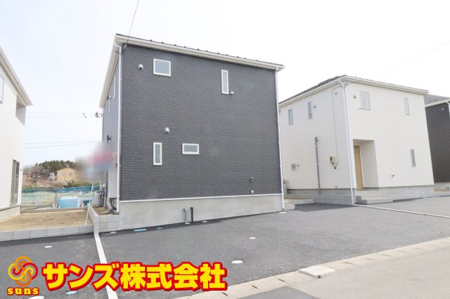 岩瀬郡鏡石町境　　　２号棟　　　鏡石第１小学校、鏡石中学区の外観|北西側から見た外観