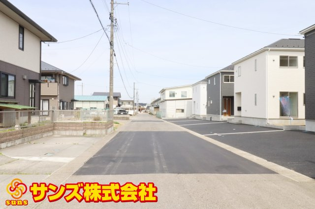 岩瀬郡鏡石町境　　　２号棟　　　鏡石第１小学校、鏡石中学区の外観|南東側から見た区画全体