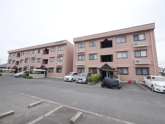 シャルマン竜之口Bの駐車場