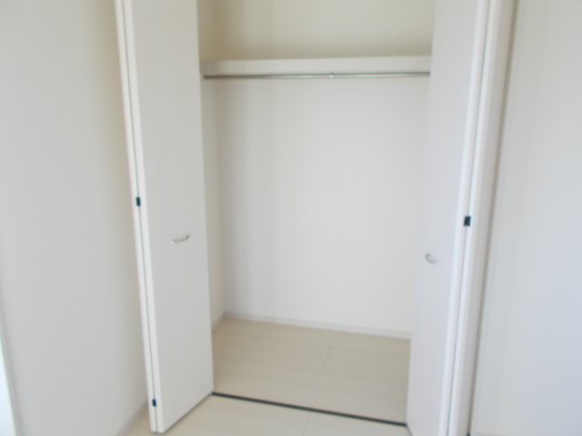リーブルガーデンS前橋市江田町第４　１号棟の収納|２階洋室2収納です
