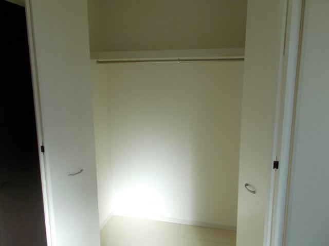 リーブルガーデンS前橋市江田町第４　１号棟の収納|２階洋室2収納です