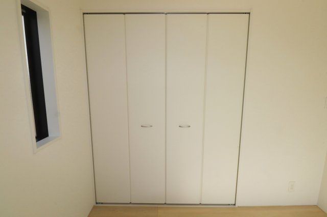 岩瀬郡鏡石町境　　　３号棟　　　鏡石第１小学校、鏡石中学区の収納|※同社施工例