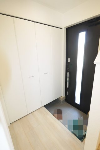 岩瀬郡鏡石町境　　　３号棟　　　鏡石第１小学校、鏡石中学区の玄関|※同社施工例