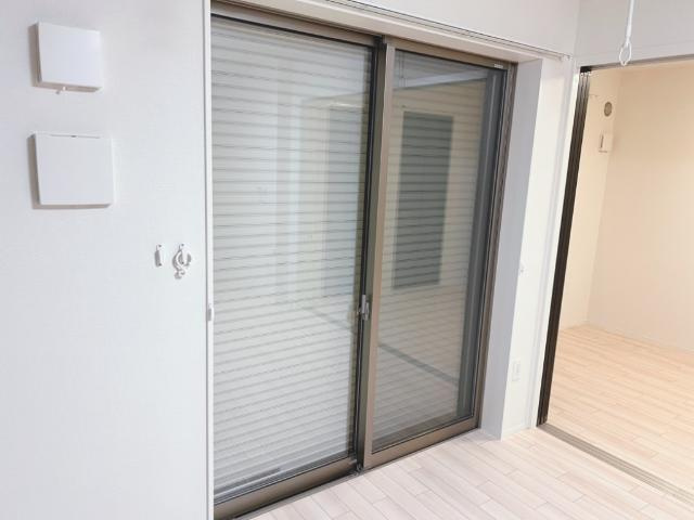 （仮称）市原市八幡新築アパートのセキュリティ|シャッター（イメージ）