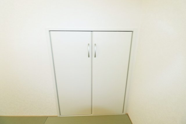 岩瀬郡鏡石町境　　　４号棟　　　鏡石第１小学校、鏡石中学区の収納