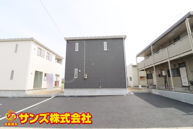 岩瀬郡鏡石町境　　　４号棟　　　鏡石第１小学校、鏡石中学区の外観|北西側から見た外観