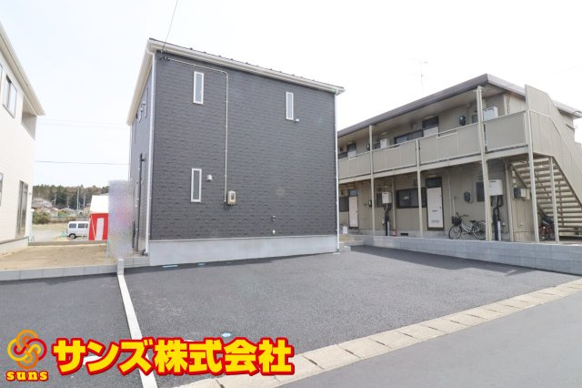 岩瀬郡鏡石町境　　　４号棟　　　鏡石第１小学校、鏡石中学区の外観|南西側から見た区画全体