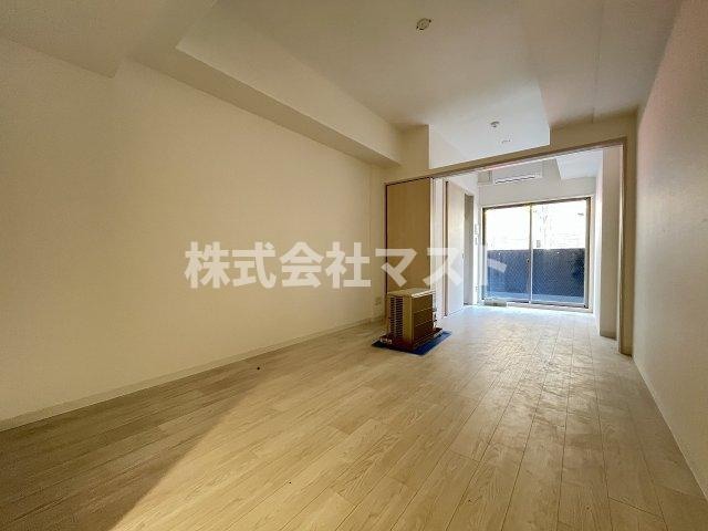 ソルテラス難波NEOの居間・リビング