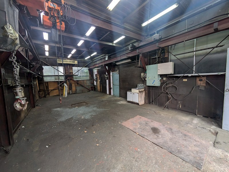 細田貸事務所の内装