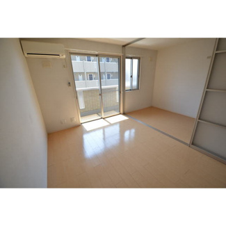 【居間・リビング】 | ルミエールヤナセＢ