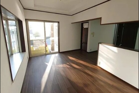中古戸建　岩出市中島の居間・リビング|リビングです