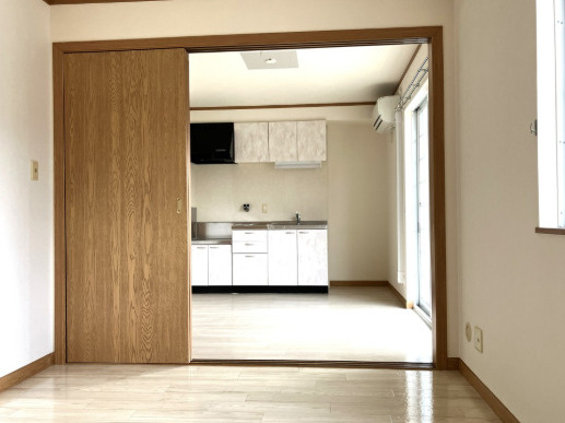 カロッテ　ガルテンの洋室