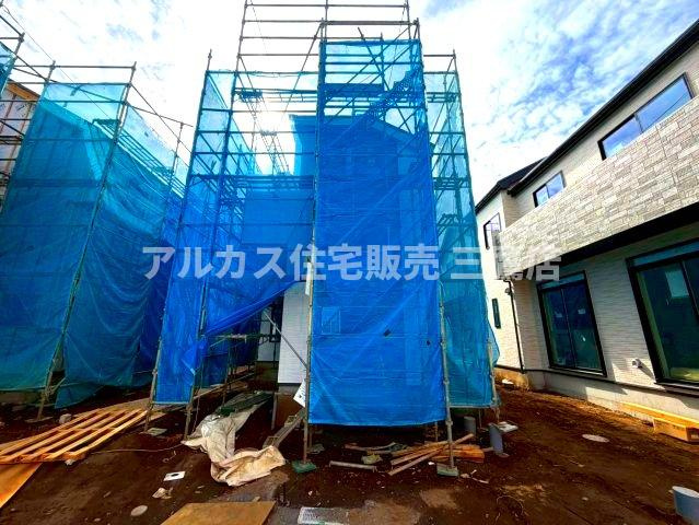 中央線 吉祥寺駅 バス13分 天神前停歩5分 三鷹市北野3丁目 新築戸建の外観