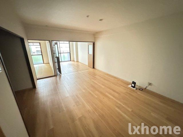 クレールの居間・リビング|ゆったりとしたリビングです