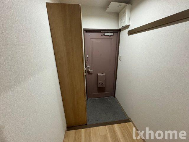 クレールの玄関|収納もある玄関です