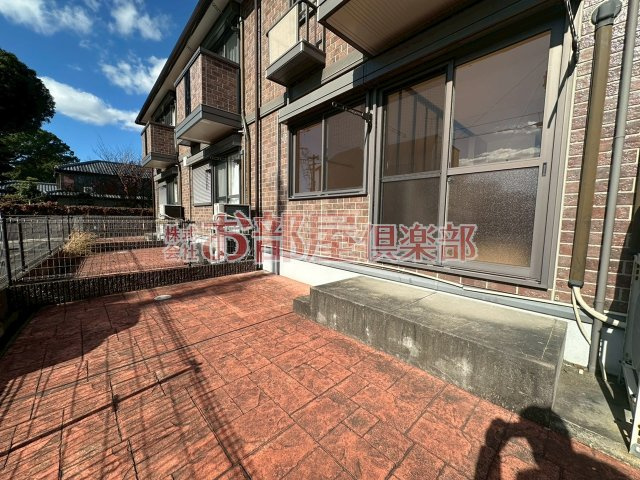 アヴニール合川のバルコニー|外からの目が気にならないバルコニーで洗濯物が干せます