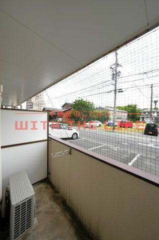 クラウンII津福【キャッシュバック対象物件】のバルコニー|広々としたバルコニーです