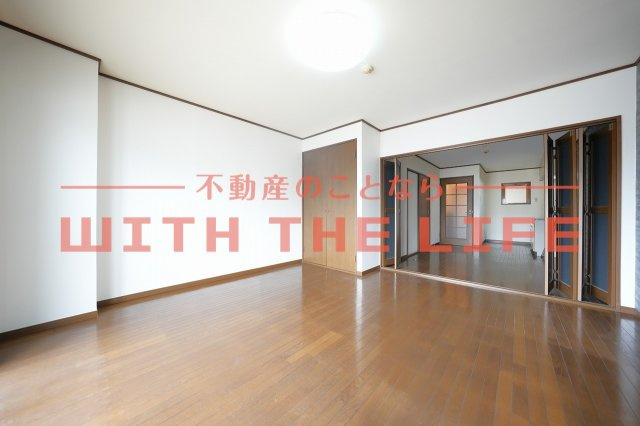 クラウンII津福【キャッシュバック対象物件】の洋室|きれいな洋室です