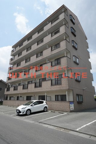 クラウンII津福【キャッシュバック対象物件】の外観|きれいな外観です