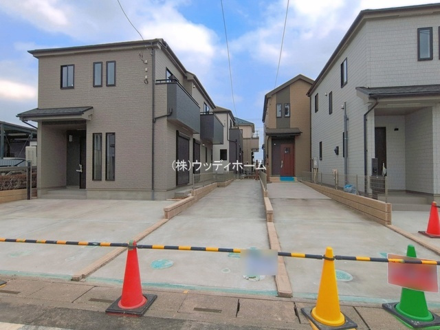 越谷市花田4丁目　新築一戸建て　B号棟の外観
