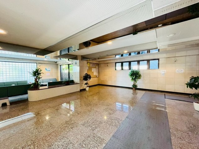 プレステージ垂水ジェームス山のエントランス