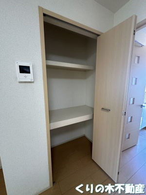 【玄関】 | ツインズハウスＭ | 収納もある玄関です