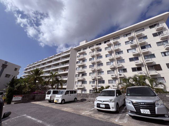 首里ハイム観音堂前の外観