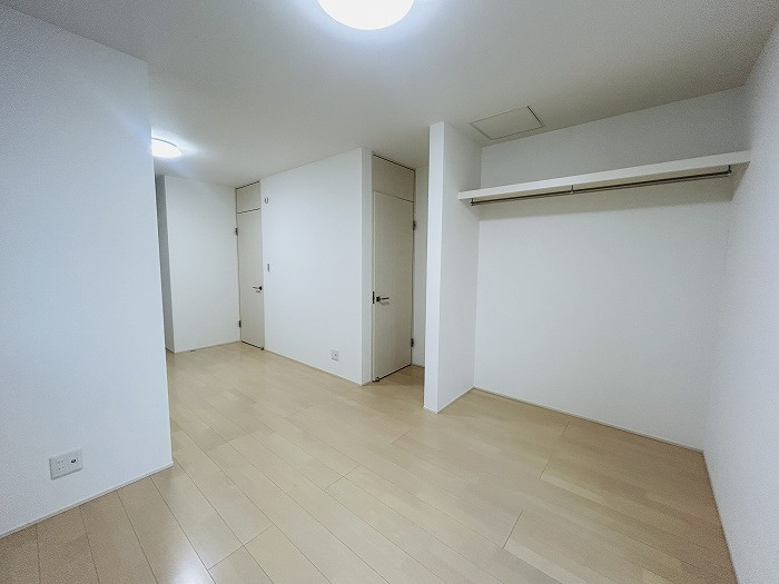 名古屋市中村区宿跡町3丁目　2SLDK　リフォーム済の収納|広々とした納戸です。