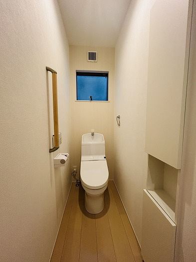 名古屋市中村区宿跡町3丁目　2SLDK　リフォーム済のトイレ|2階トイレです。