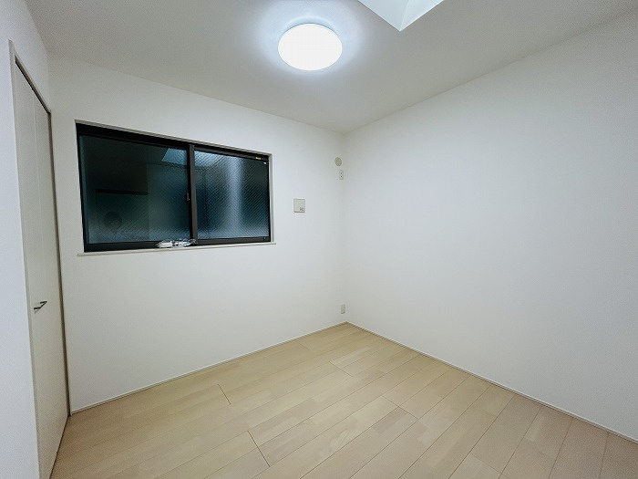 名古屋市中村区宿跡町3丁目　2SLDK　リフォーム済の洋室|使い勝手のいい洋室です