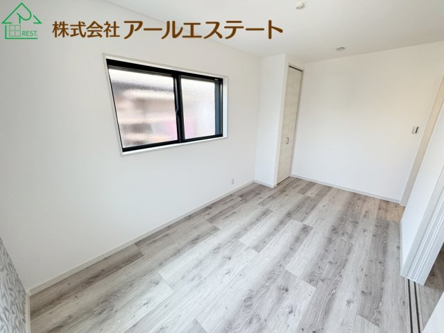 加古川市平岡町一色　　JR「東加古川駅」徒歩12分の寝室